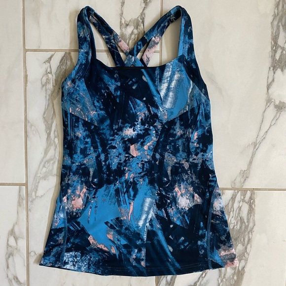 Lucy Tops - Lucy active top